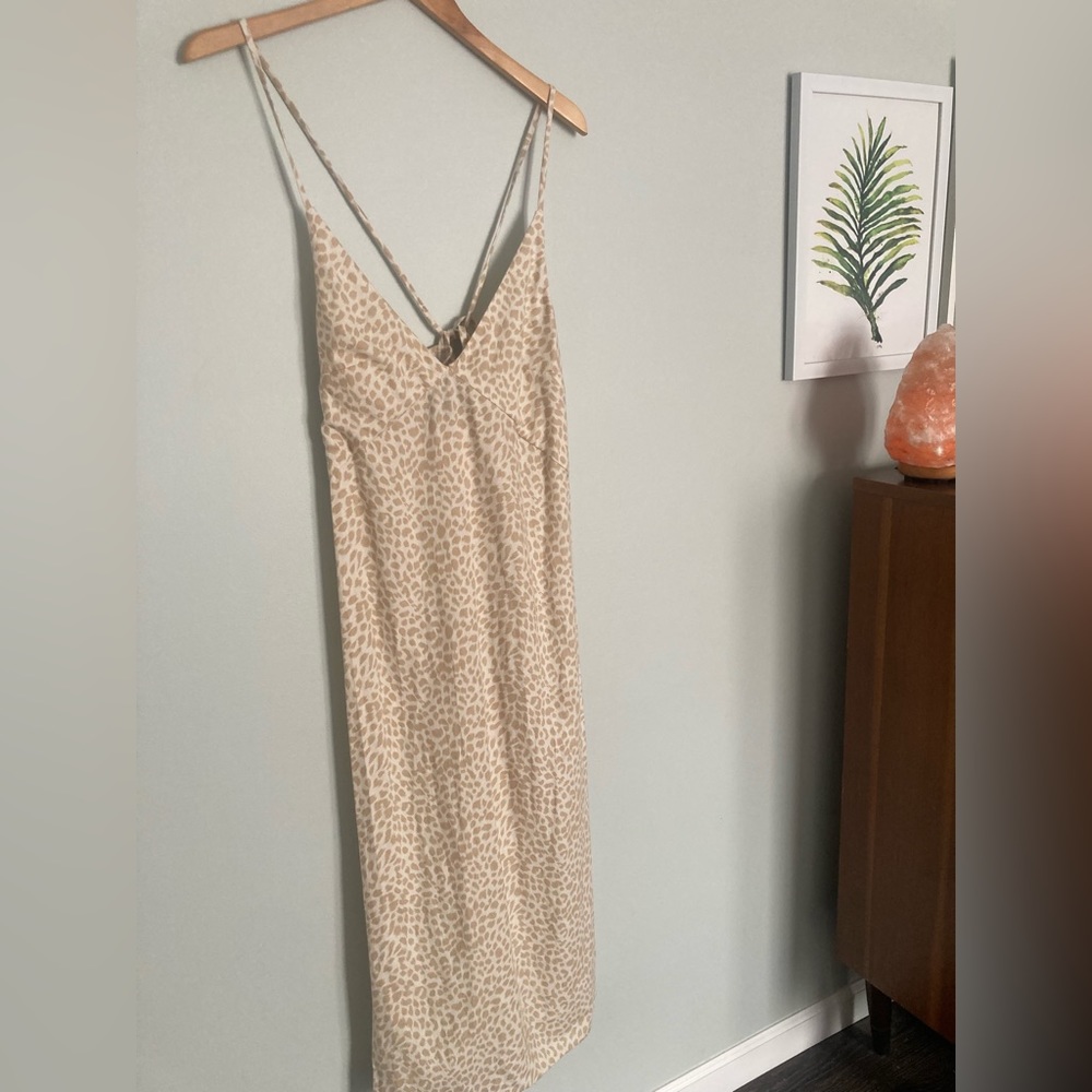 GAP Linen Blend Animal Print V Neck Strappy Back Midi Dress Size 00 NWT